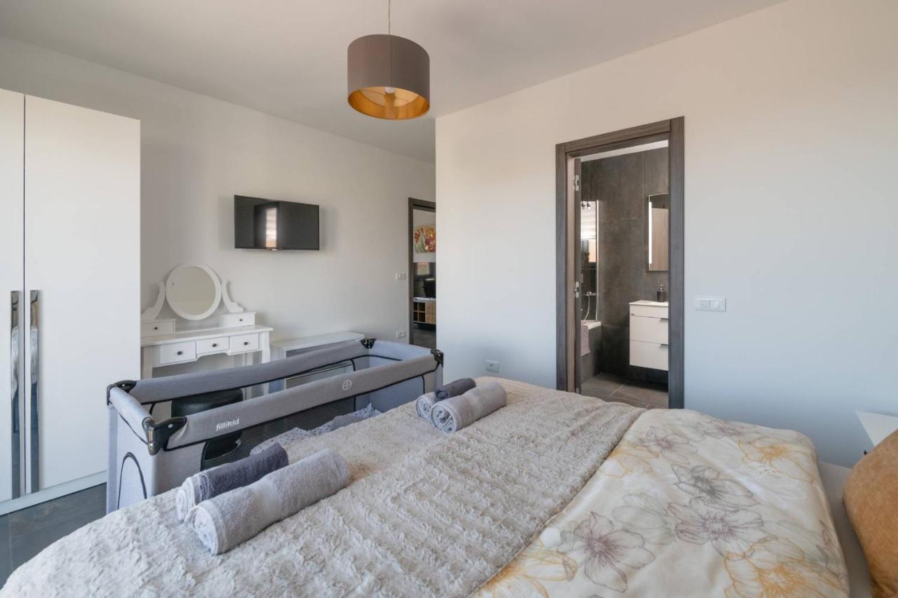 Villa Paradise Медулин Экстерьер фото